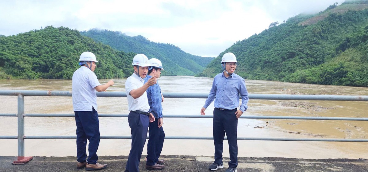 Thủy điện Khe Bố đảm bảo an toàn hồ chứa và khu vực hạ du trong mưa lũ lớn Thủy điện Khe Bố đảm bảo an toàn hồ chứa và khu vực hạ du trong mưa lũ lớn