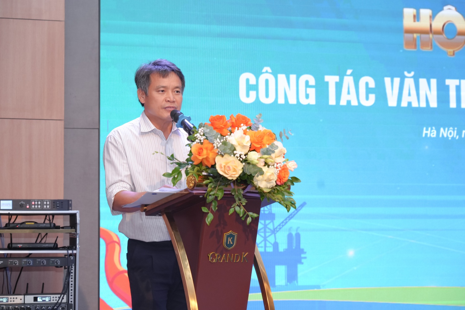 Nâng cao năng lực nghiệp vụ cho cán bộ làm công tác văn thư, lưu trữ tại PVEP