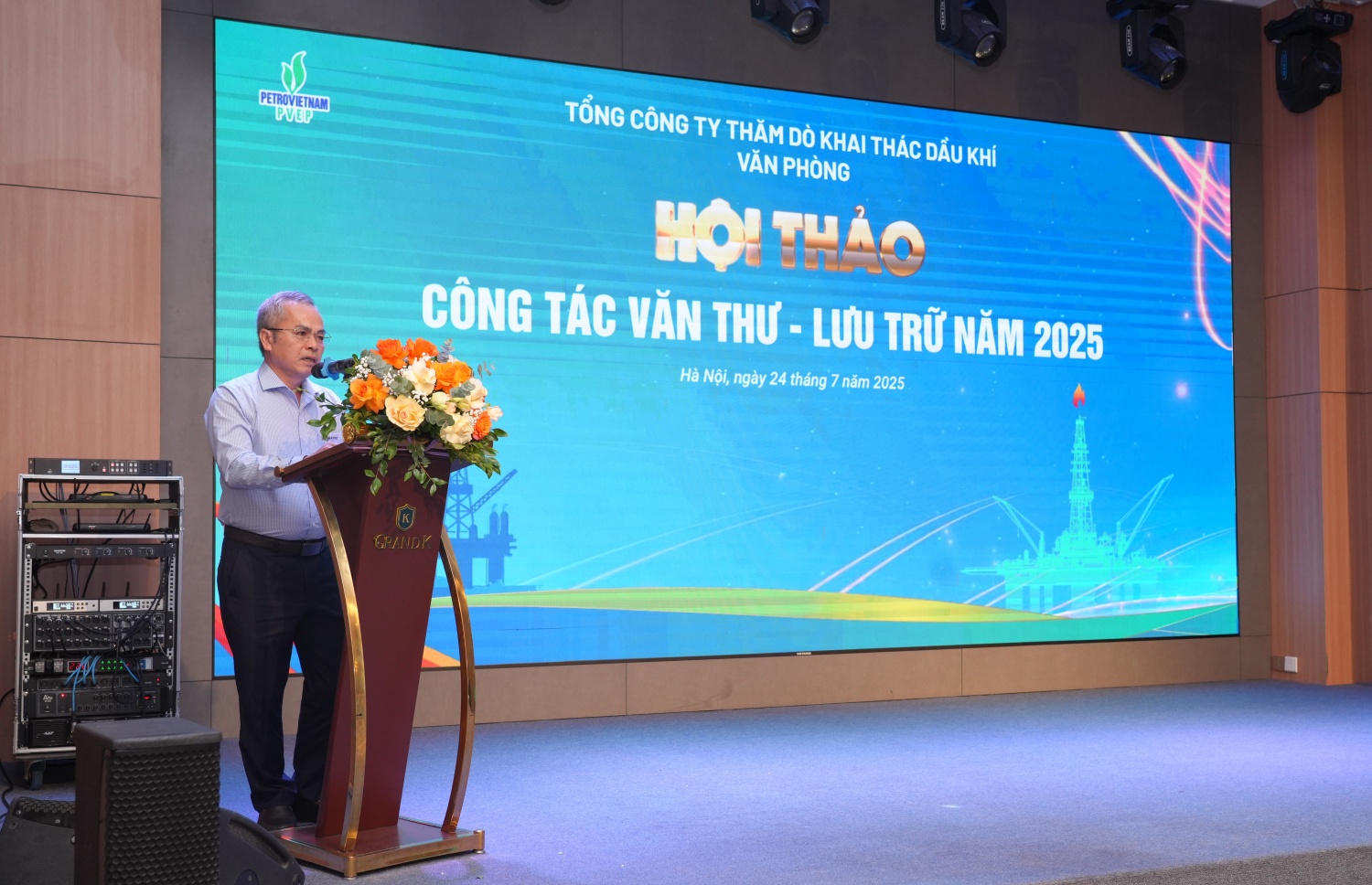 Nâng cao năng lực nghiệp vụ cho cán bộ làm công tác văn thư, lưu trữ tại PVEP