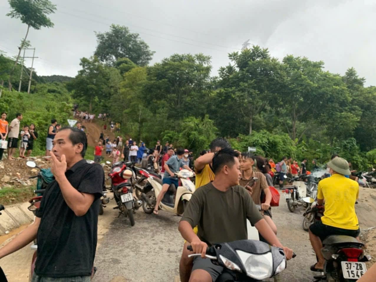 THỦY ĐIÊN BAN VE