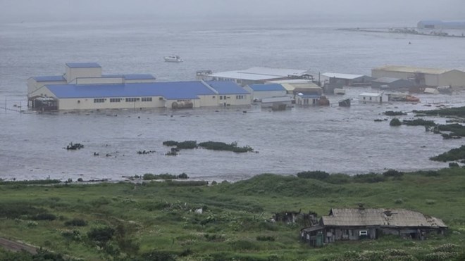 Philippines và Indonesia báo động sóng thần, Nhật Bản sơ tán nhà máy hạt nhân Fukushima