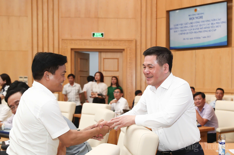 Bộ trưởng Nguyễn Hồng Diên giao 5 nhiệm vụ để Công Thương địa phương vận hành hiệu quả  mô hình hai cấp - 7