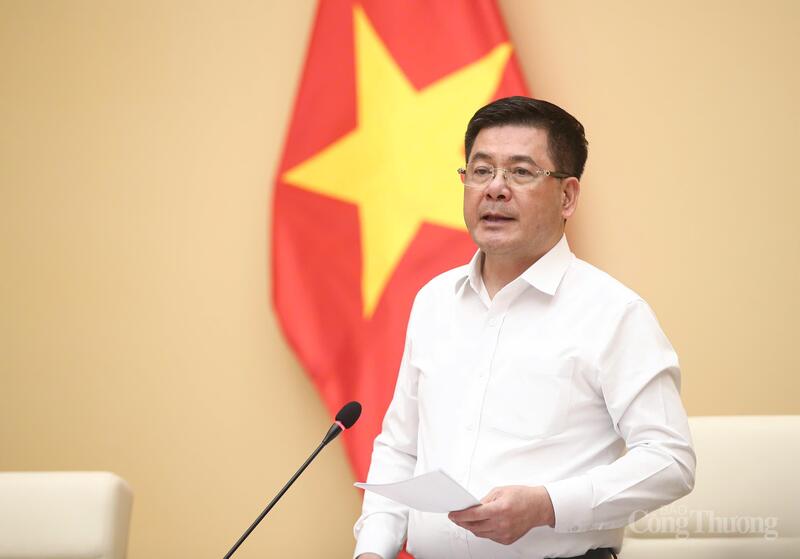 Bộ trưởng Bộ Công Thương Nguyễn Hồng Diên cho biết, Bộ sẽ cử 34 đồng chí lãnh đạo cấp Vụ phụ trách từng tỉnh, thành phố để trực tiếp làm việc, phối hợp với Lãnh đạo Sở Công Thương và đơn vị chức năng ở địa phương; kịp thời nắm bắt, tiếp nhận, giải quyết cụ thể các vướng mắc, khó khăn khi thực hiện mô hình chính quyền địa phương hai cấp