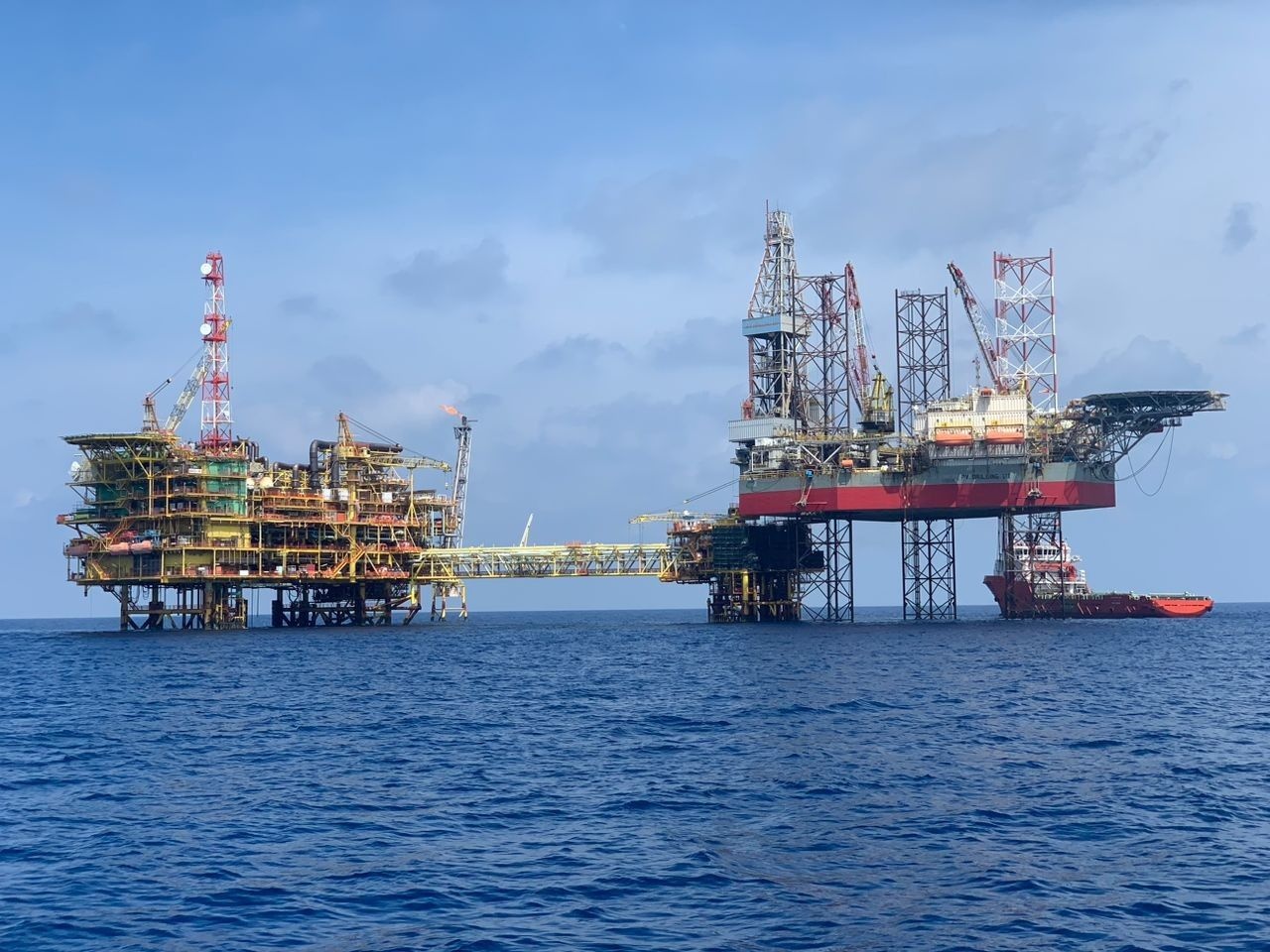 Bài 3: Petrovietnam - Doanh nghiệp được