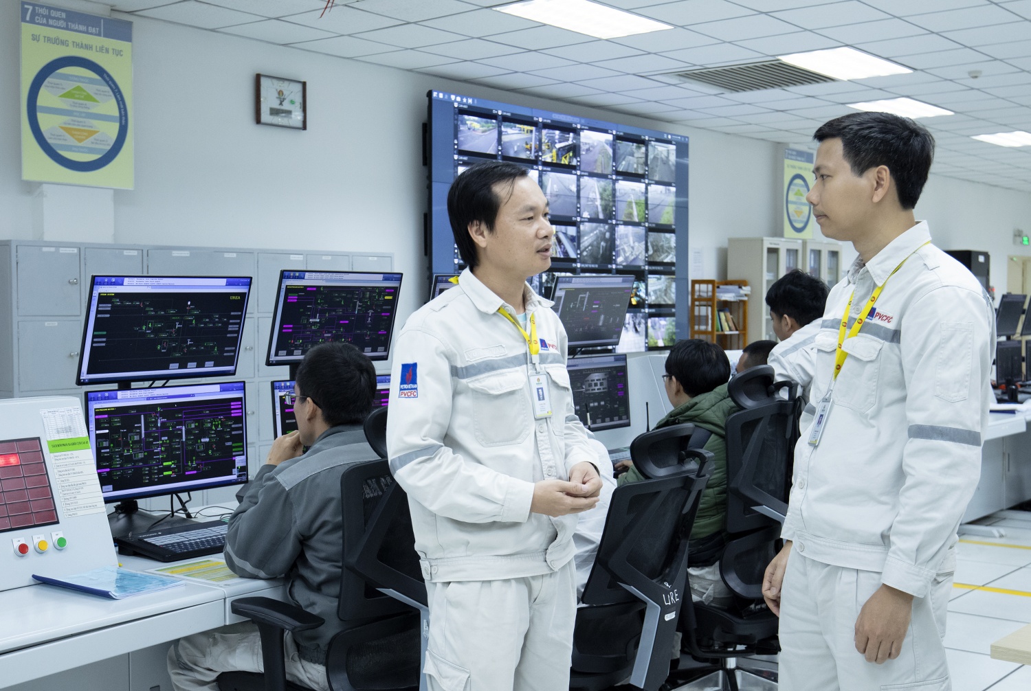 PVCFC lần thứ 5 được vinh danh “Doanh nghiệp tiêu biểu vì người lao động” PVCFC lần thứ 5 được vinh danh “Doanh nghiệp tiêu biểu Vì Người lao động” 2