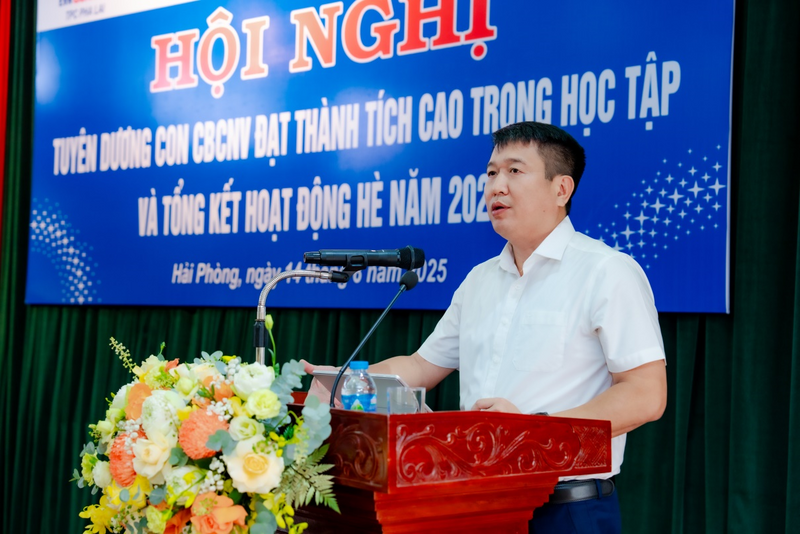 Ông Nguyễn Hoàng Hải – Tổng Giám đốc Công ty phát biểu tại Hội nghị