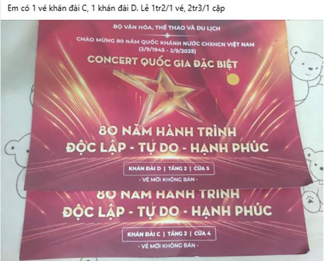 Vé được rao bán trong nhóm kín trên mạng. Ảnh chụp màn hình