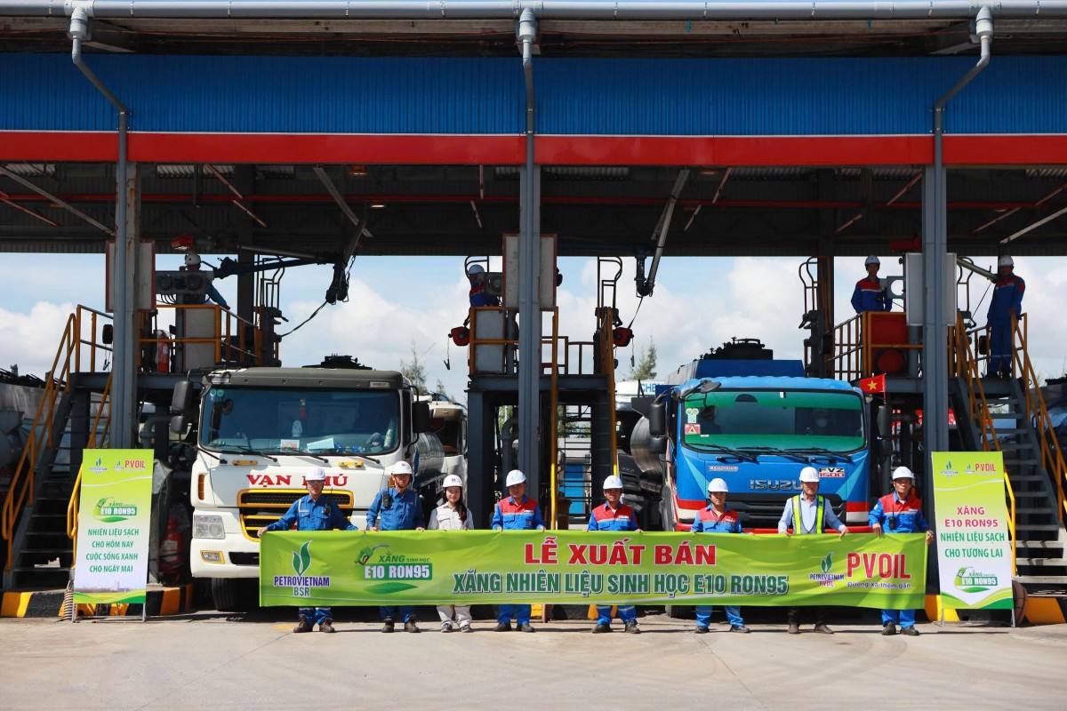 BSR xuất bán lô xăng sinh học E10 RON95 đầu tiên tại miền Trung BSR xuất bán lô xăng sinh học E10 RON95 đầu tiên tại miền Trung