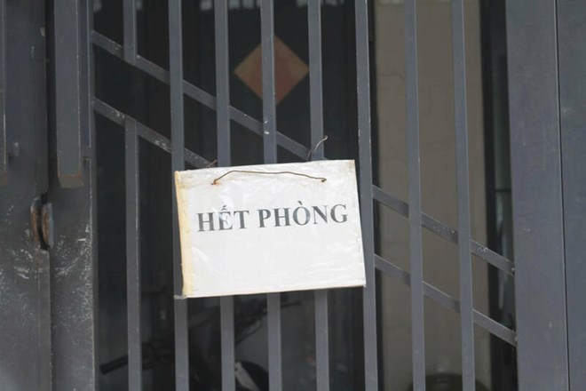 Nhiều phòng trọ ở Đà Nẵng thông báo hết phòng cho thuê. Ảnh: Giang Huyền