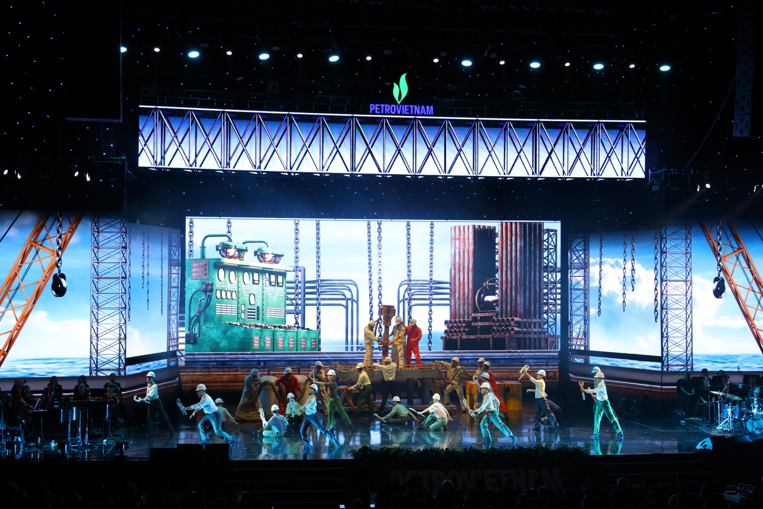 Chương trình nghệ thuật Petrovietnam - Hành trình Giữ lửa di sản, kiến tạo năng lượng quốc gia Chương trình nghệ thuật Petrovietnam - Hành trình Giữ lửa di sản, kiến tạo năng lượng quốc gia