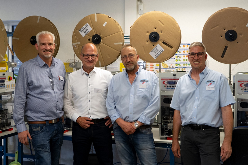 Elko cùng khách hàng, nhà cung cấp và nhân viên kỷ niệm dây chuyền sản xuất cáp điện mới - 2