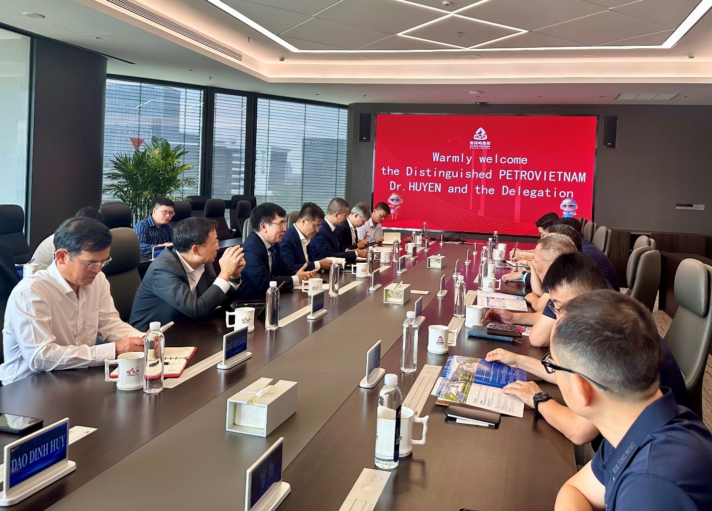 Petrovietnam thúc đẩy hợp tác với đối tác Trung Quốc trong sản xuất xơ sợi, hóa dầu, hóa chất Petrovietnam thúc đẩy hợp tác với đối tác Trung Quốc trong sản xuất xơ sợi, hóa dầu, hóa chất