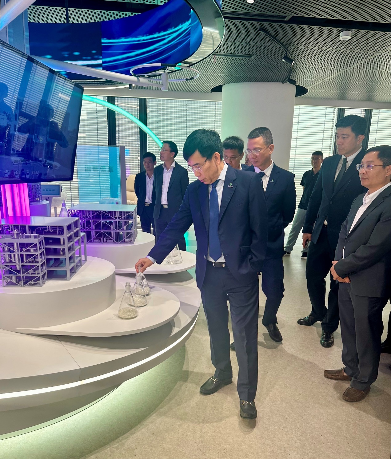 Petrovietnam thúc đẩy hợp tác với đối tác Trung Quốc trong sản xuất xơ sợi, hóa dầu, hóa chất Petrovietnam thúc đẩy hợp tác với đối tác Trung Quốc trong sản xuất xơ sợi, hóa dầu, hóa chất