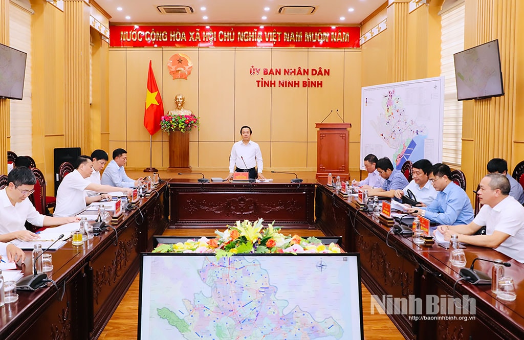 ninh.jpg