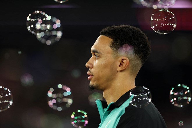 Lỗ hổng phòng ngự của Liverpool khi thiếu Trent Alexander-Arnold