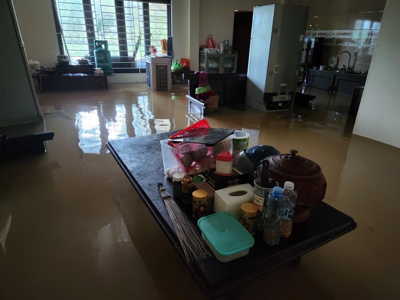 Công đoàn Petrovietnam/NSRP hỗ trợ người lao động và đồng bào tỉnh Thanh Hóa vượt qua khó khăn sau bão Công đoàn Petrovietnam/NSRP hỗ trợ người lao động và đồng bào tỉnh Thanh Hóa vượt qua khó khăn sau bão