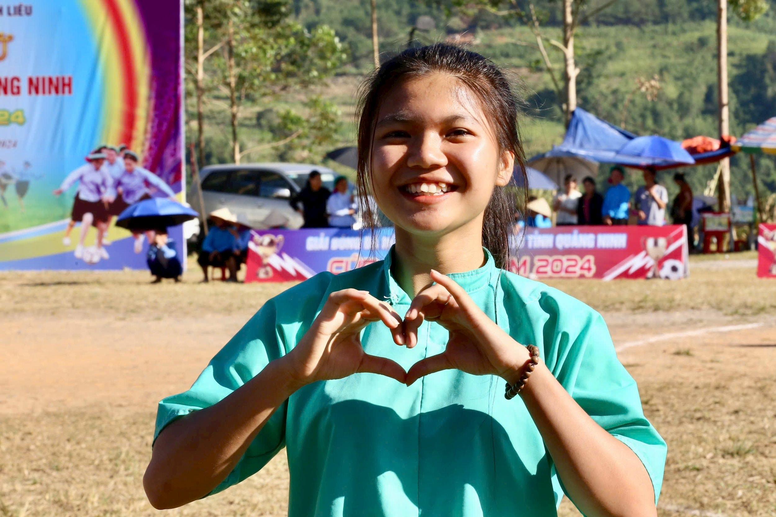 anh-3-giai-bong-da-nu-dan-toc-quang-ninh-mo-rong.jpg