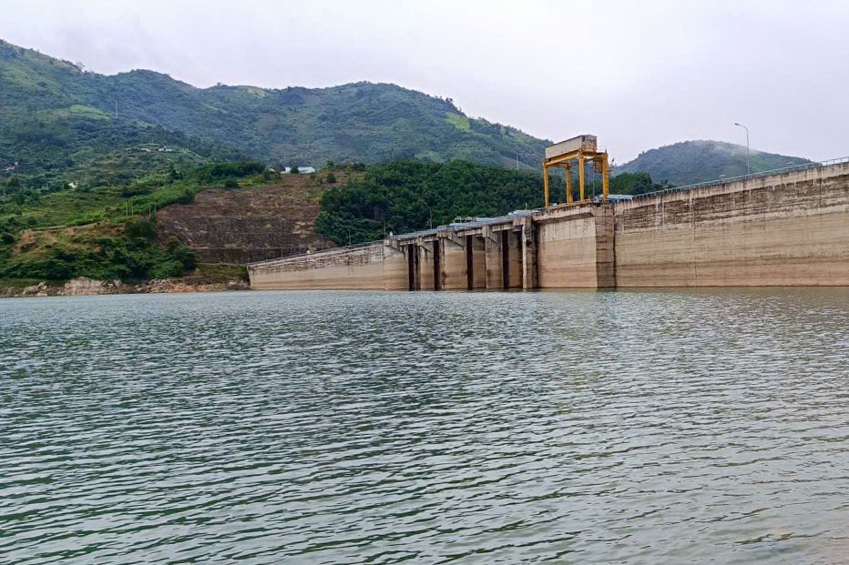 Thủy điện Đắkđrinh chủ động điều tiết nước, đảm bảo an toàn trước bão số 12 Thủy điện Đắkđrinh chủ động điều tiết nước, đảm bảo an toàn trước bão số 12