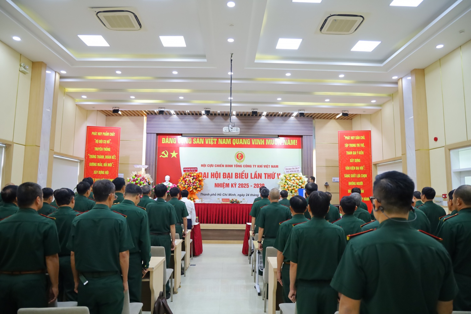 Toàn cảnh Đại hội Toàn cảnh Đại hội