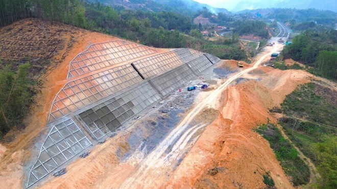 Loạt cao tốc trọng điểm nguy cơ trễ hẹn về đích, Bộ Xây dựng chỉ đạo nóng