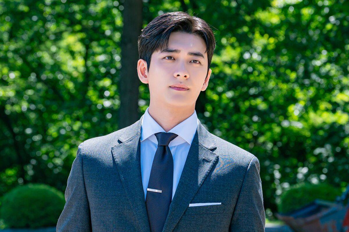 Kang Tae Oh chịu áp lực lớn vì bộ phim trước đó không thành công như kỳ vọng. Ảnh: Nhà sản xuất