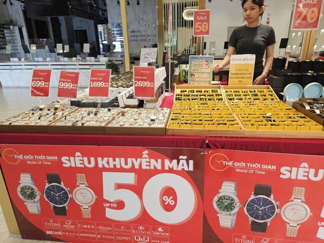 Khám phá Black Friday 2025: Giảm giá sốc từ 50 - 70 % tại TP HCM - Ảnh 2.