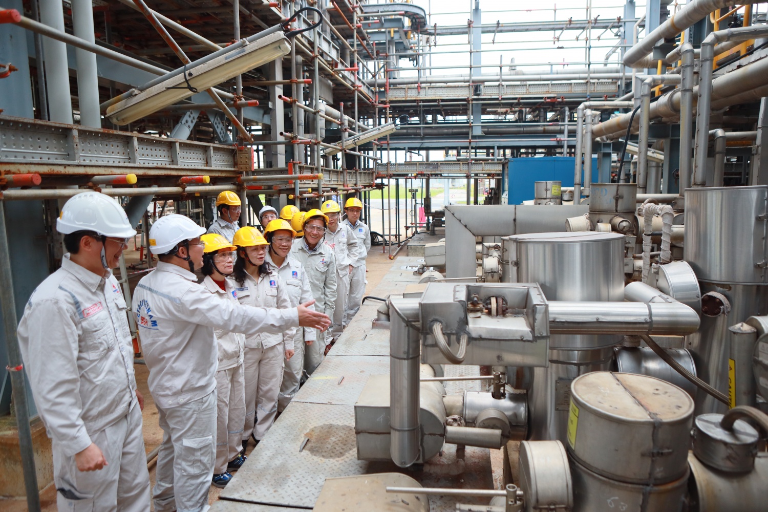 Đoàn công tác Bộ Công Thương làm việc với BSR: Thúc đẩy hợp tác về khoa học công nghệ, đổi mới sáng tạo và chuyển đổi số