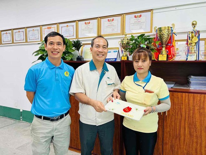 Trao tặng 36 căn nhà Mái ấm Công đoàn cho công nhân khó khăn ở Đồng Nai