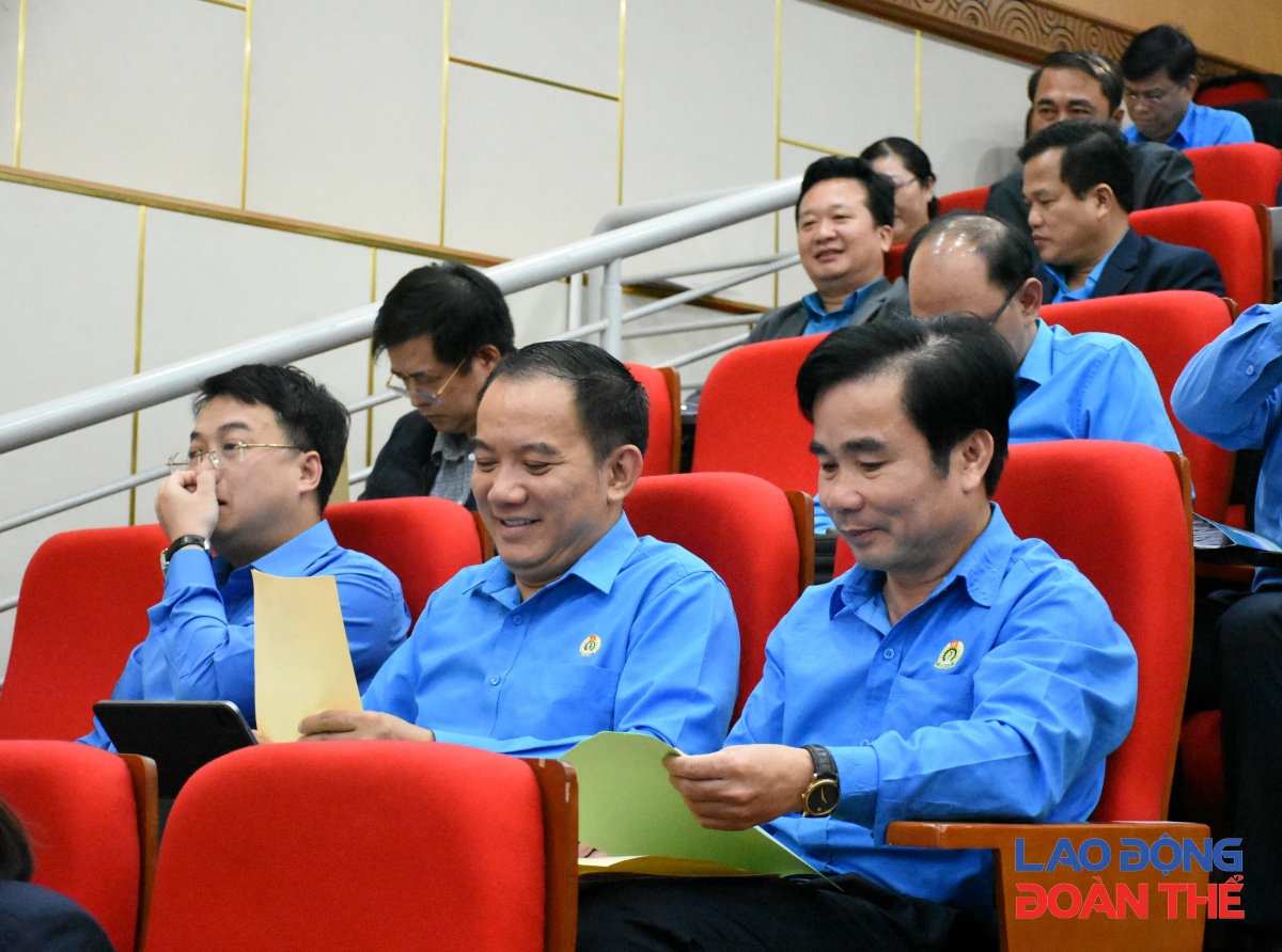 Tạo nền tảng tư duy mới cho một nhiệm kỳ chuyển động mạnh mẽ của Công đoàn Tạo nền tảng tư duy mới cho một nhiệm kỳ chuyển động mạnh mẽ của Công đoàn