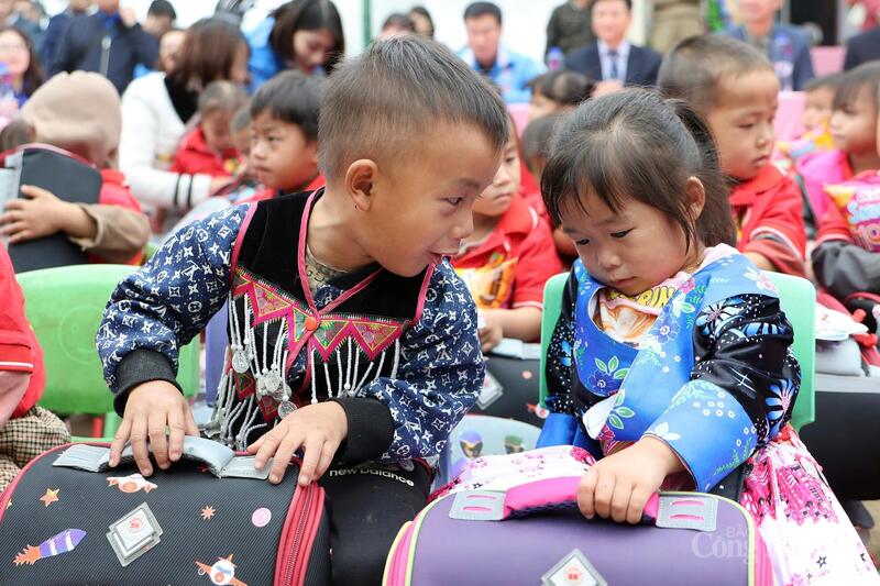 Chùm ảnh: Ấm áp chương trình tình nguyện mùa Đông 2025 của tuổi trẻ Công Thương - 21