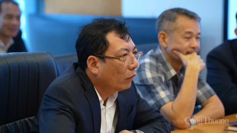 Ông Lê Như Linh, Tổng giám đốc Tổng công ty Điện lực Dầu khí Việt Nam phát biểu tại lễ ký kết.