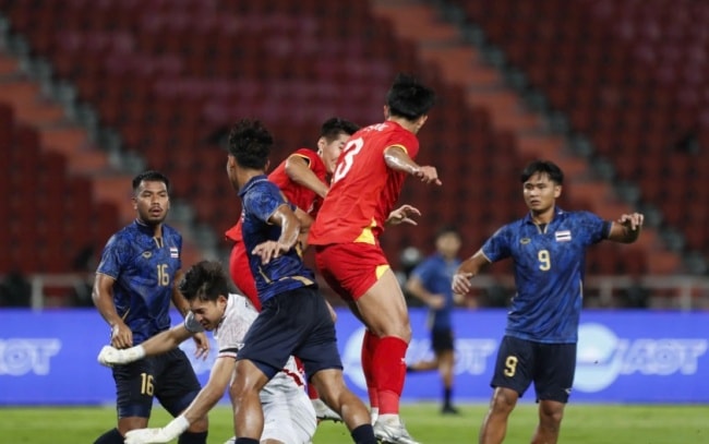 U22 Việt Nam đánh bại U22 Thái Lan.