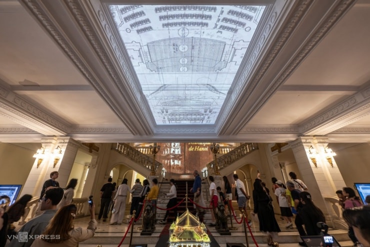 Trình chiếu lịch sử hình thành Nhà hát Lớn tại tầng một