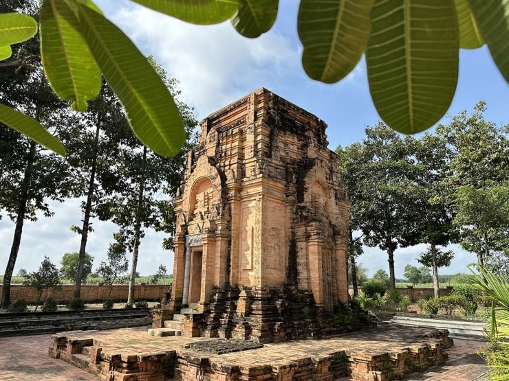 Tháp Chót Mạt là nhân chứng sống của nền văn hóa Óc Eo cổ đại tại Tây Ninh.