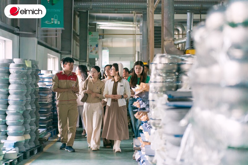 GreenUP được triển khai như cầu nối, giúp đưa những thông tin vốn nằm phía sau nhà máy trở thành trải nghiệm trực tiếp với người tiêu dùng.