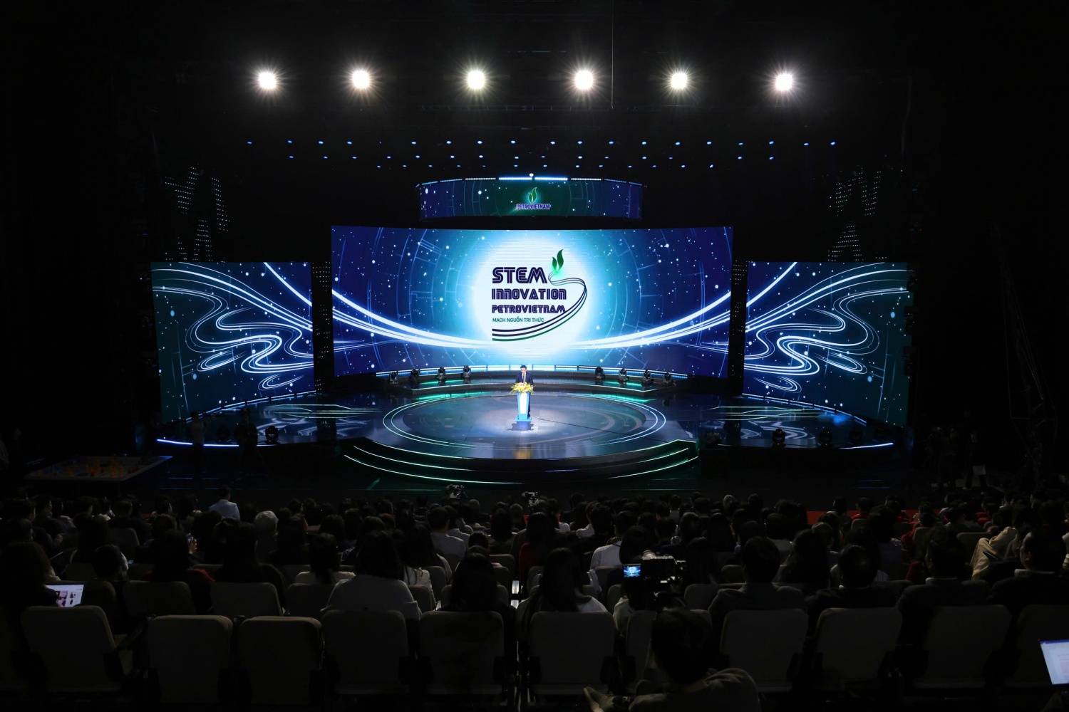 Một chương trình đầy cảm xúc, một hành trình đầy hứng khởi Một chương trình đầy cảm xúc, một hành trình đầy hứng khởi