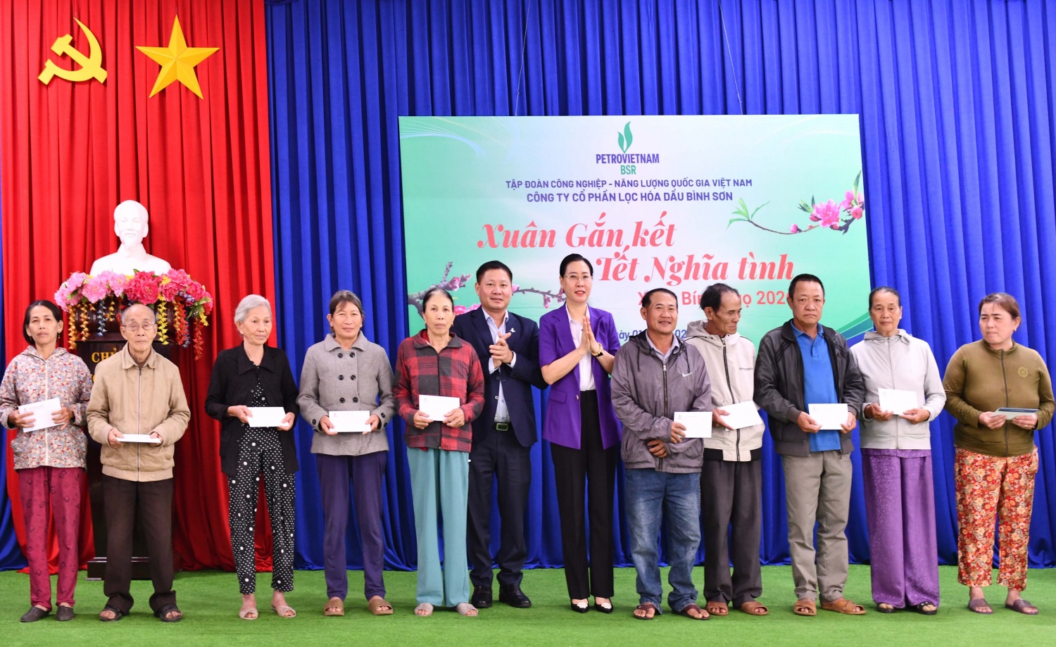 BSR lan tỏa chương trình “Petrovietnam: Xuân Gắn kết - Tết Nghĩa tình” tại Quảng Ngãi BSR lan tỏa chương trình “Petrovietnam: Xuân Gắn kết - Tết Nghĩa tình” tại Quảng Ngãi