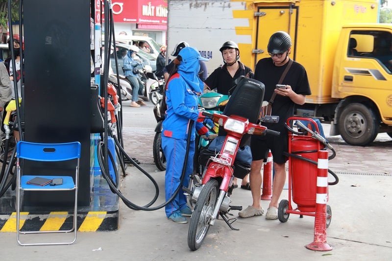 Giá xăng dầu trong nước hôm nay ngày 16/2/2026. Ảnh: Phương Trang