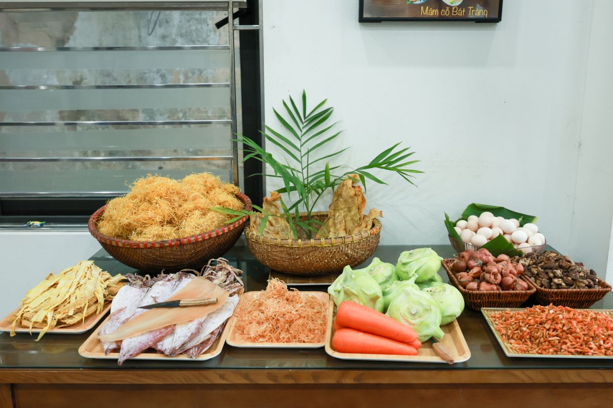 Một số nguyên liệu đặc trưng trong mâm cỗ Tết Bát Tràng. Ảnh: Hải Nguyễn