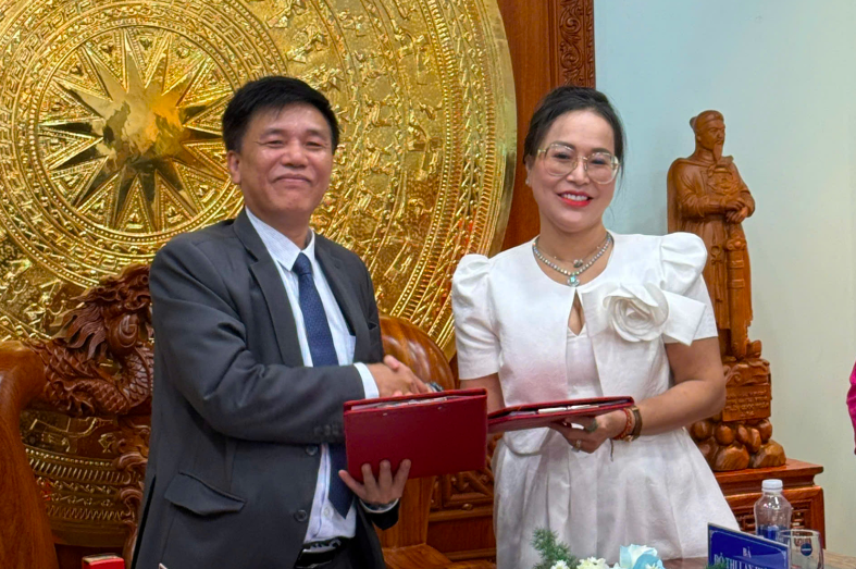 Ký kết hợp tác chiến lược sản xuất - cung ứng và xuất khẩu 3 triệu tấn gạo/năm.