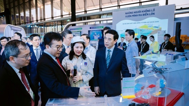 Những “bông hoa thép” bản lĩnh của Petrovietnam