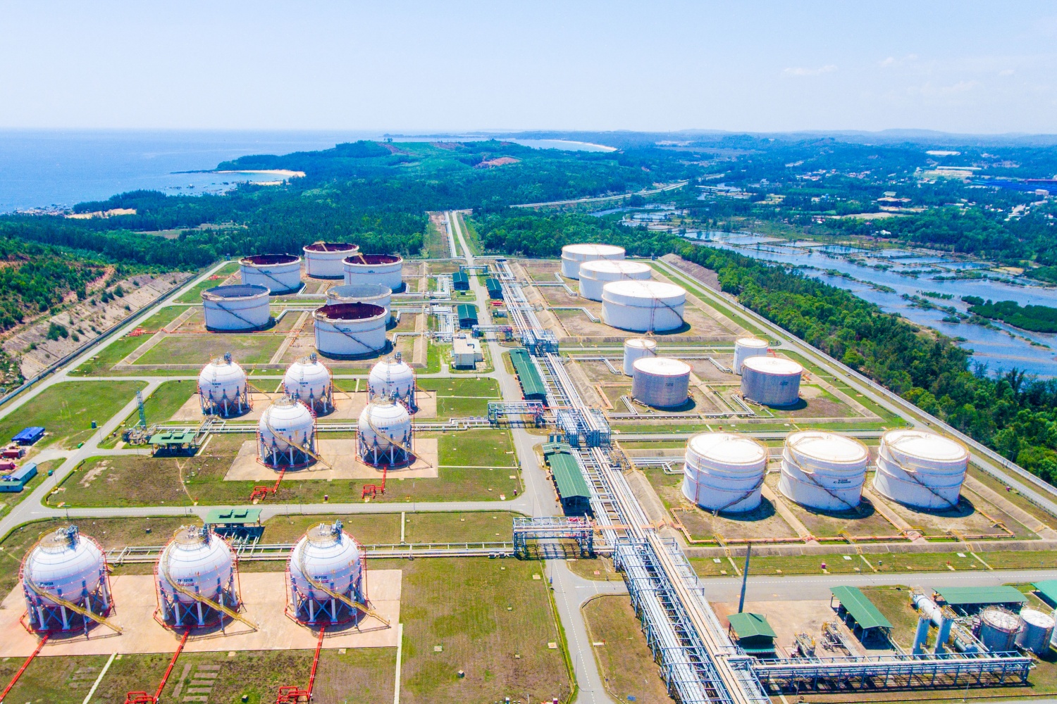 Quảng Ngãi sẵn sàng “phủ sóng” xăng E10 trên toàn tỉnh Quảng Ngãi sẵn sàng “phủ sóng” xăng E10 trên toàn tỉnh