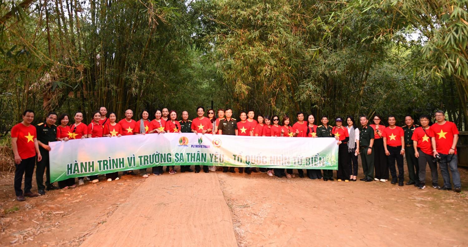 Hành trình gắn kết nghĩa tình biển đảo, lan tỏa văn hóa Petrovietnam