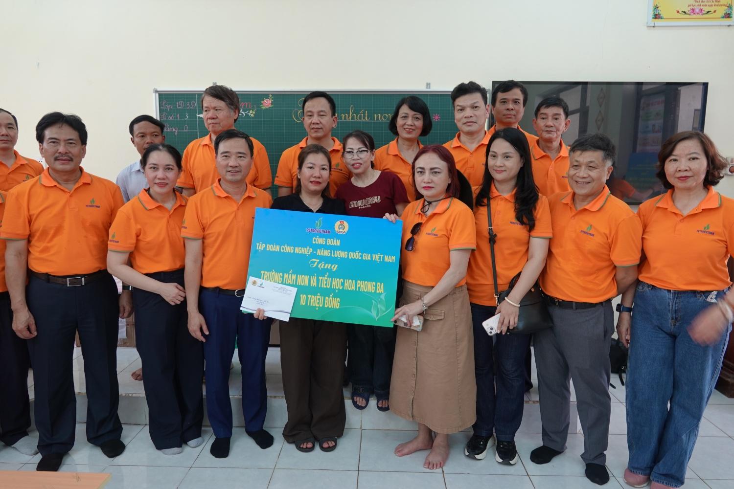 Hành trình gắn kết nghĩa tình biển đảo, lan tỏa văn hóa Petrovietnam