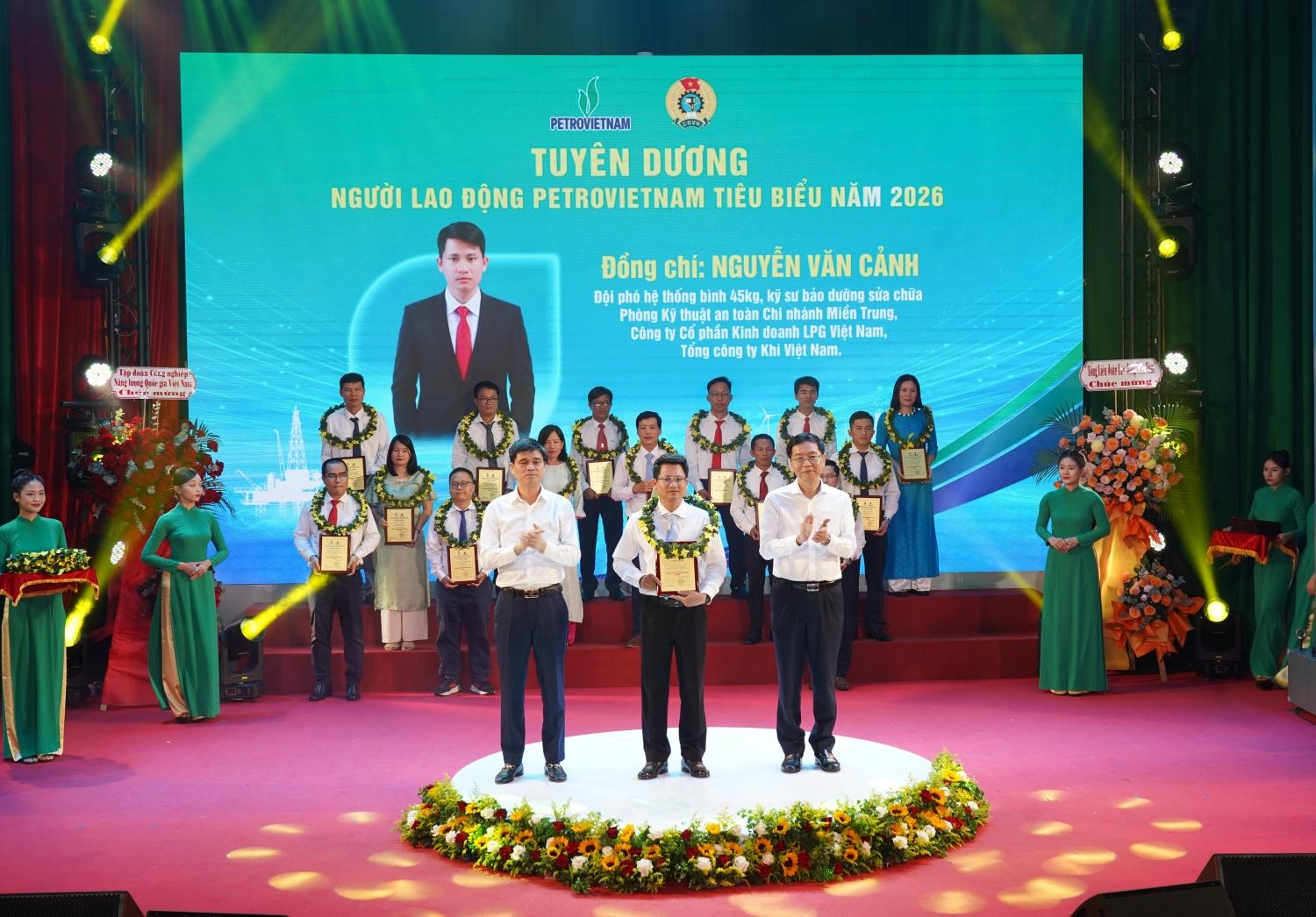 Anh Nguyễn Văn Cảnh – Kỹ sư, Đội phó hệ thống bình 45kg kiêm kỹ sư bảo dưỡng sửa chữa Phòng Kỹ thuật an toàn Chi nhánh Miền Trung, Công ty Cổ phần Kinh doanh LPG Việt Nam