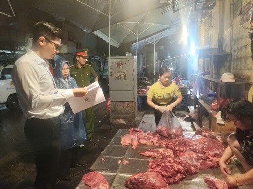 Hà Nội xử phạt nhiều hộ kinh doanh vi phạm an toàn thực phẩm
