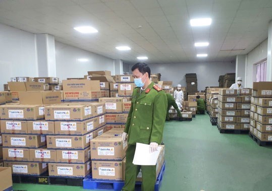 Ông chủ sữa giả và khoản tiền tỉ hối lộ nữ cựu Chi Cục trưởng