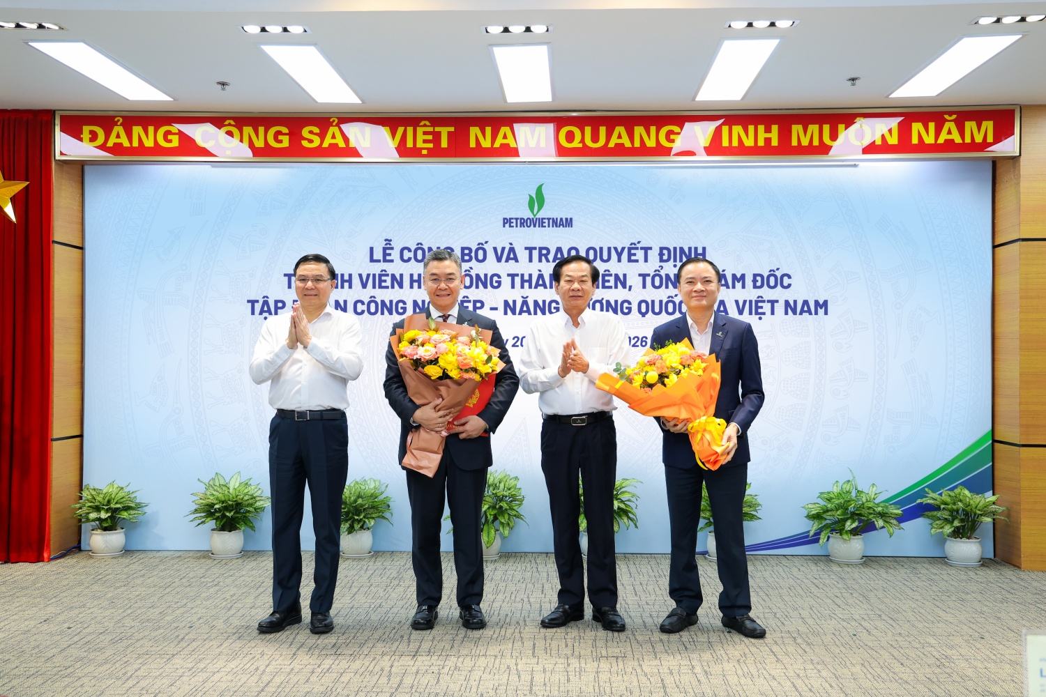 CEO Petrovietnam: Kỳ vọng và trách nhiệm CEO Petrovietnam: Kỳ vọng và trách nhiệm