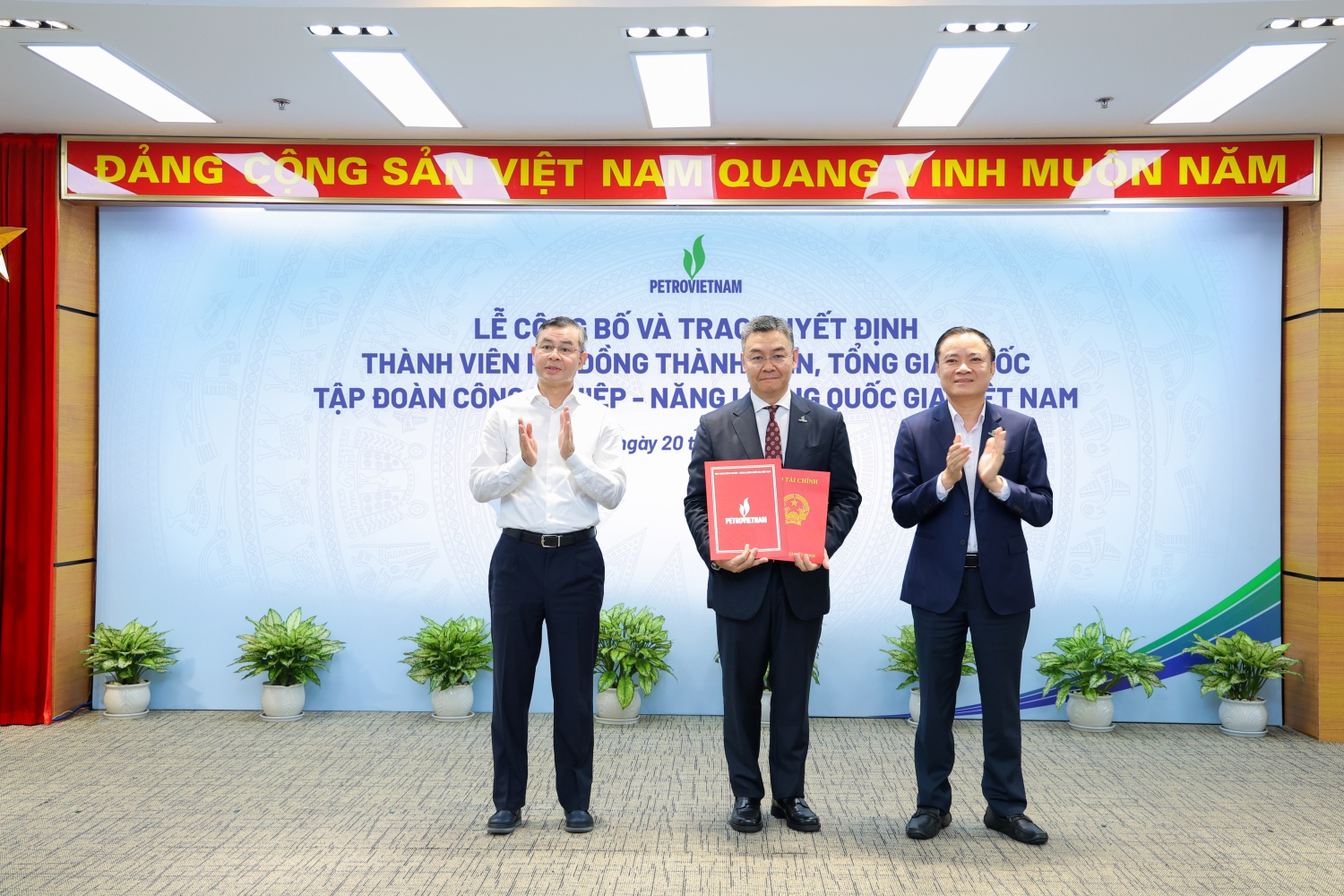 CEO Petrovietnam: Kỳ vọng và trách nhiệm CEO Petrovietnam: Kỳ vọng và trách nhiệm