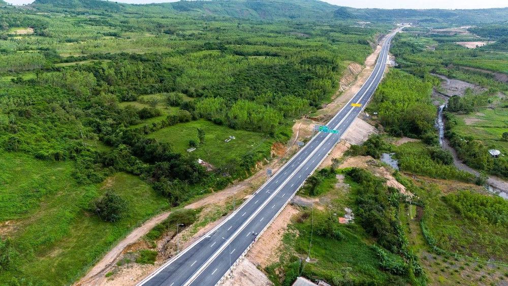 Tăng tốc hoàn thành cao tốc Khánh Hòa-Buôn Ma Thuột trước ngày 2/9. Ảnh minh họa. cao-toc-chi-thanh-van-phong.jpg